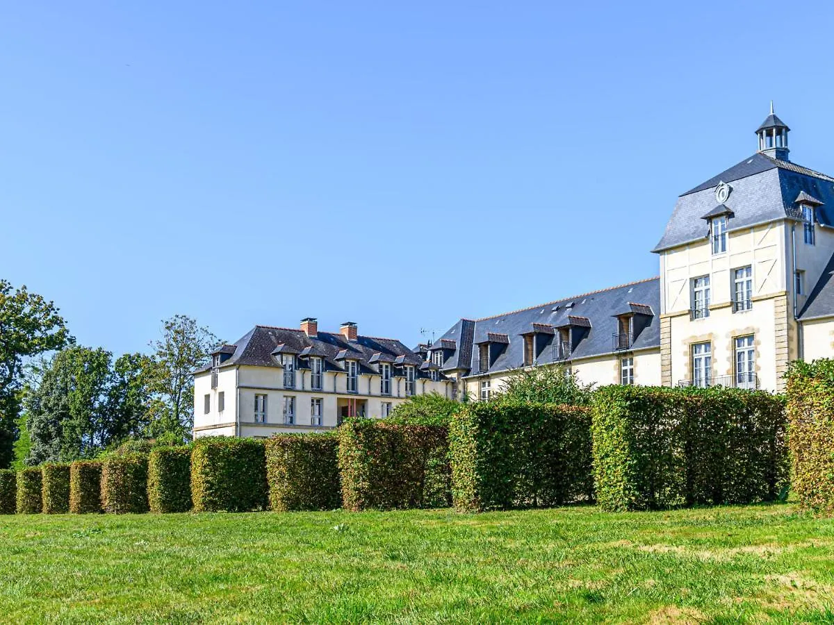 Villa Chateau De Kergonano- Dans L'Orangerie-5 By Interhome 巴登
